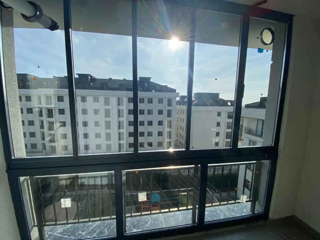 Cam balkon sistemi iç mekan görünümü